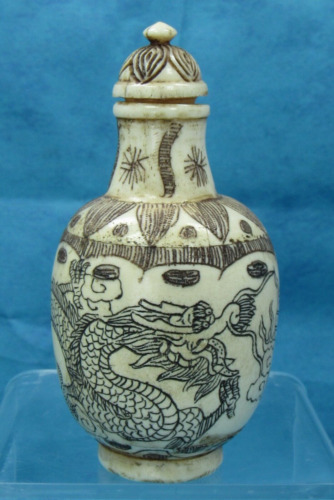 Vintage Chinese Hand Carved Bovine Scrimshaw Dragon Snuff Bottle